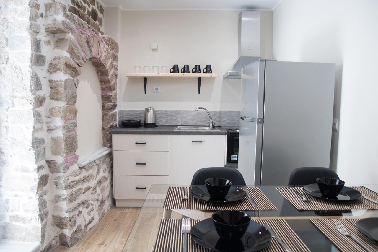 דירות קאבאלה Agiopetra Lofts מראה חיצוני תמונה