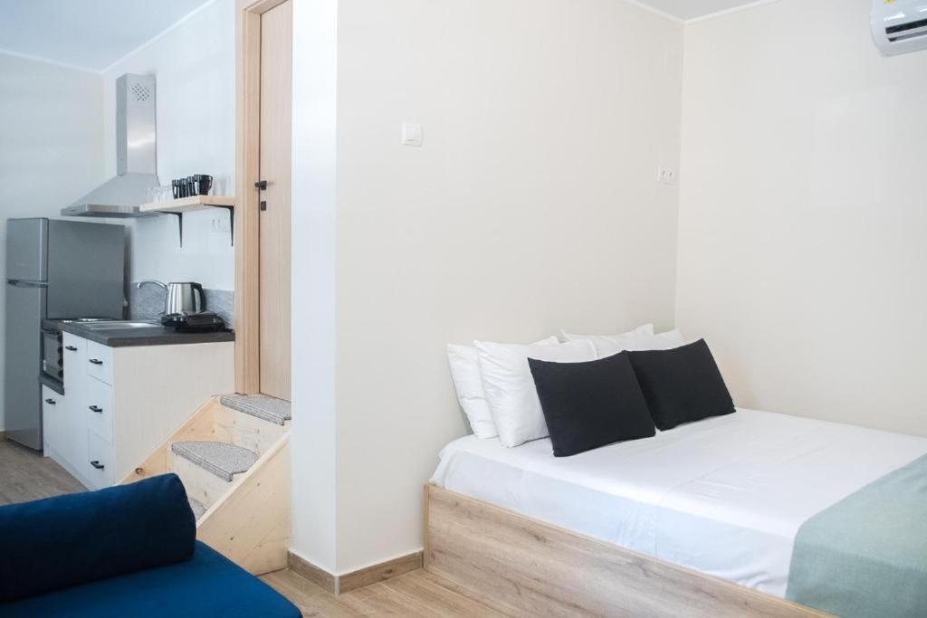 דירות קאבאלה Agiopetra Lofts מראה חיצוני תמונה